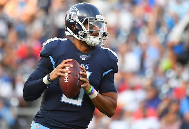 Mariota reaches deal with Raiders