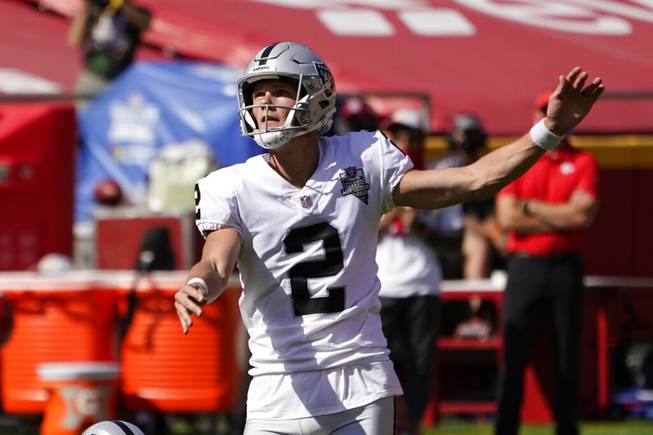 Daniel Carlson's early struggles are not a concern for the Raiders - video  Dailymotion