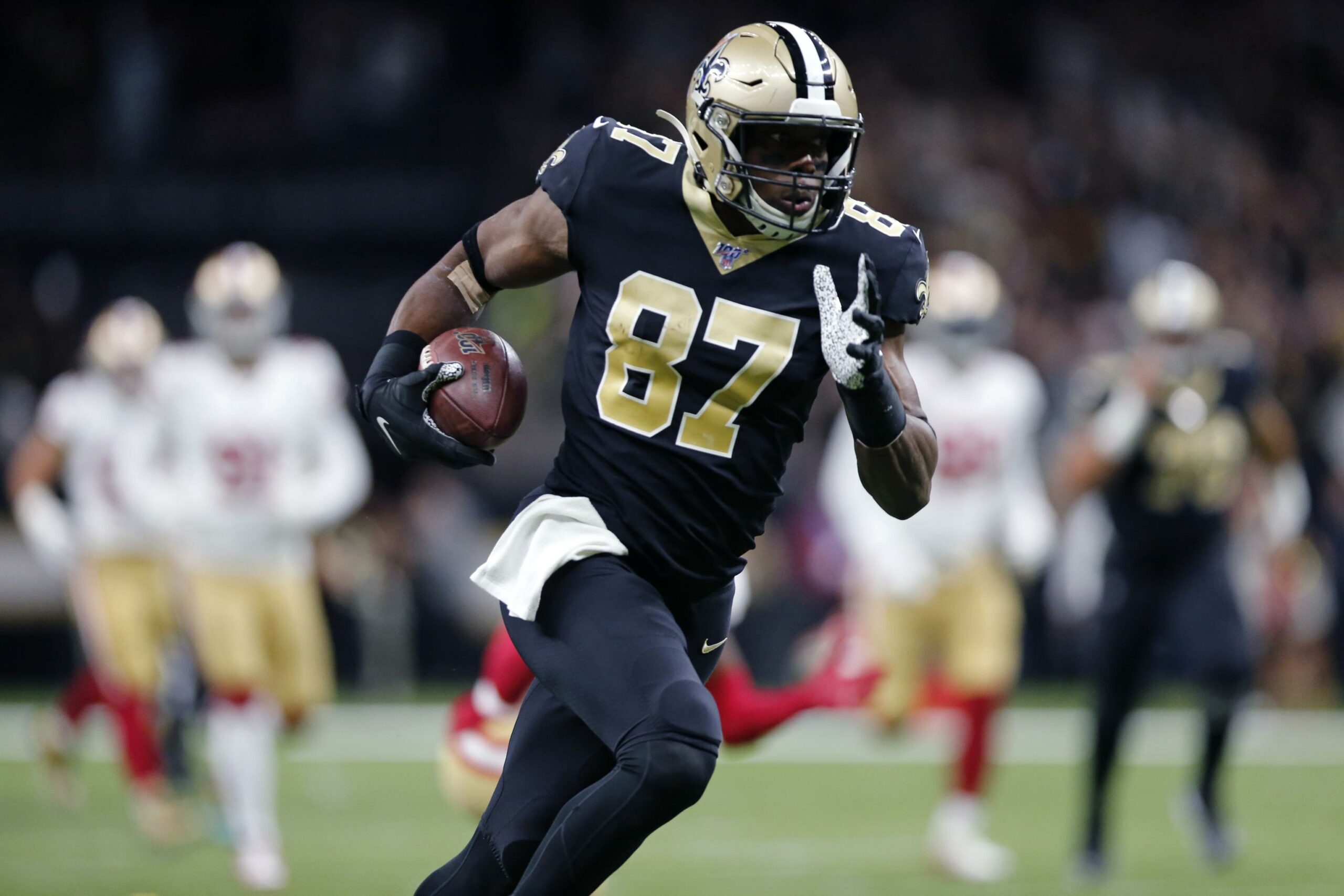 Former Raiders TE Jared Cook Joins AFC West Rival