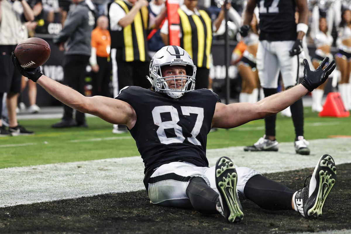 Las Vegas Raiders at Seahawks Best Bets for 2022 Week 12 NFL