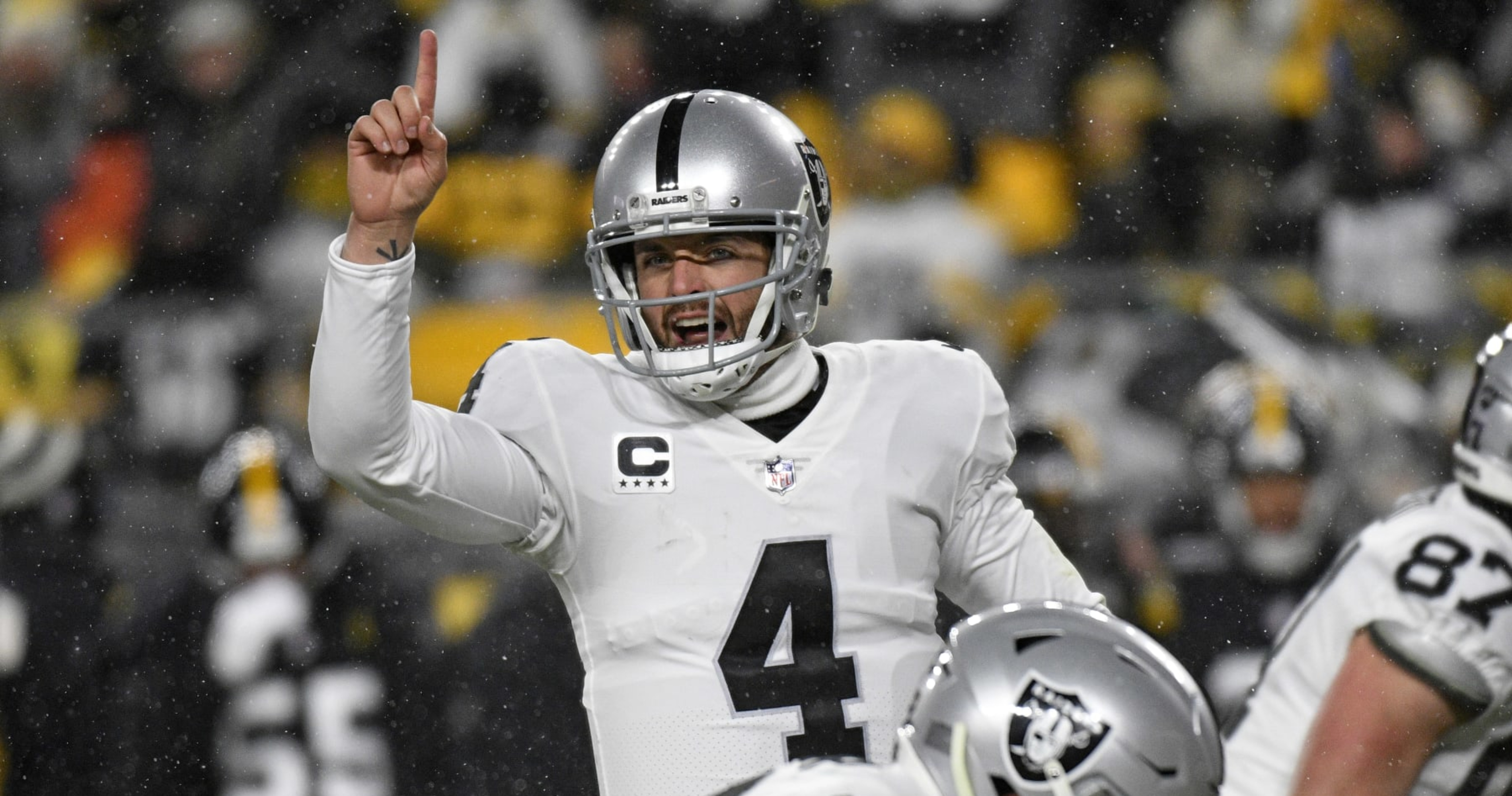 Raiders bench Derek Carr for remainder of 2022 NFL season - CBS