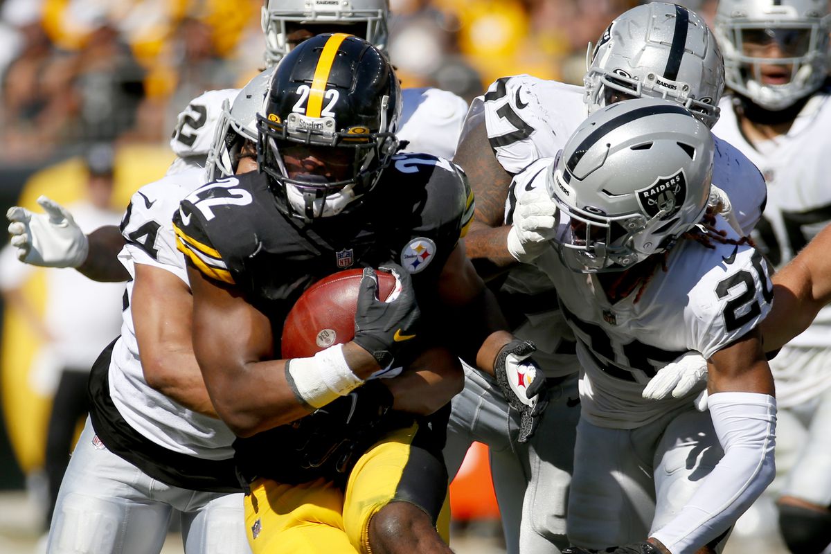 The Las Vegas Raiders face the Pittsburgh Steelers in Week 3 at