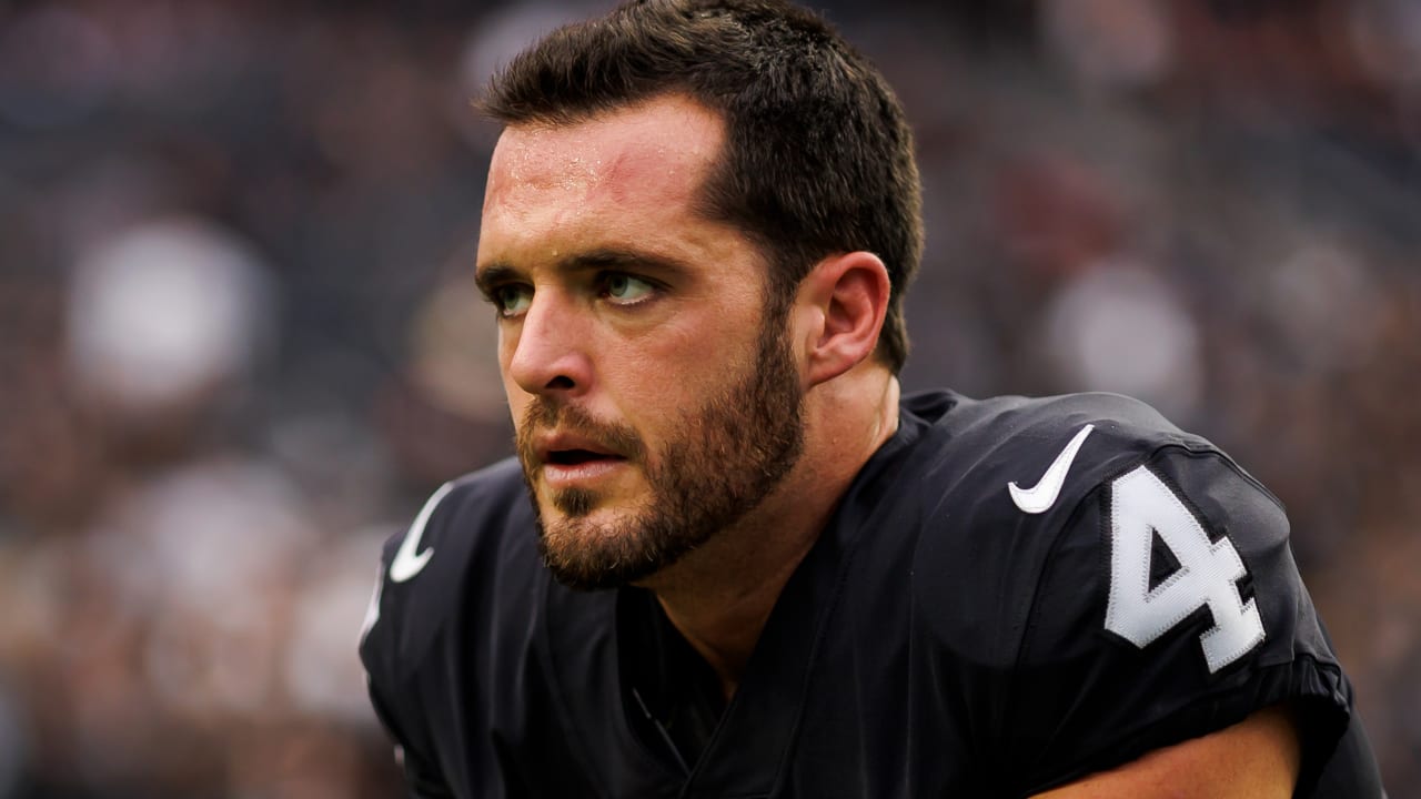 Colts Speculated as Potential Early Offseason Trade Suitor for Raiders QB  Derek Carr - Stampede Blue