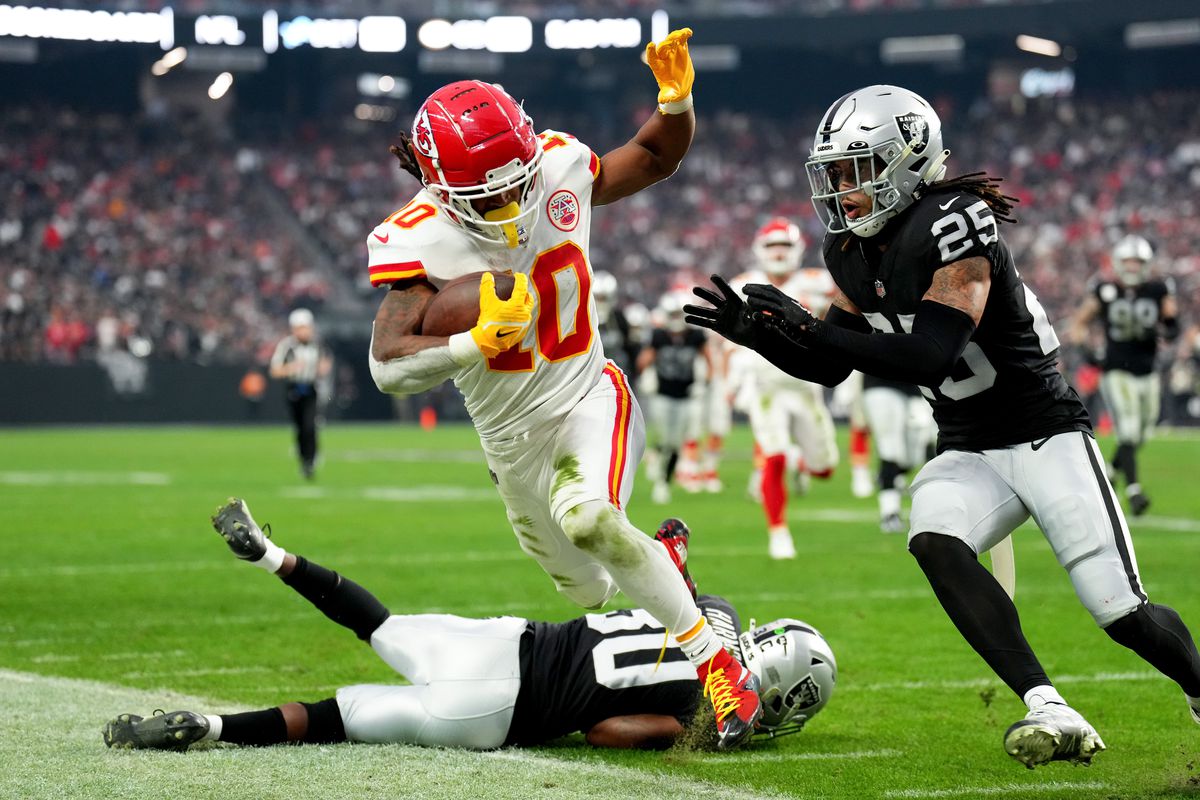 Chiefs vs. Raiders: Defensive Positional Grades After NFL Week 18