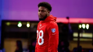 Raiders RB Josh Jacobs on QB Aaron Rodgers