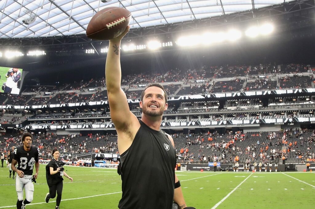 Las Vegas Raiders QB Derek Carr headed to the Saints?