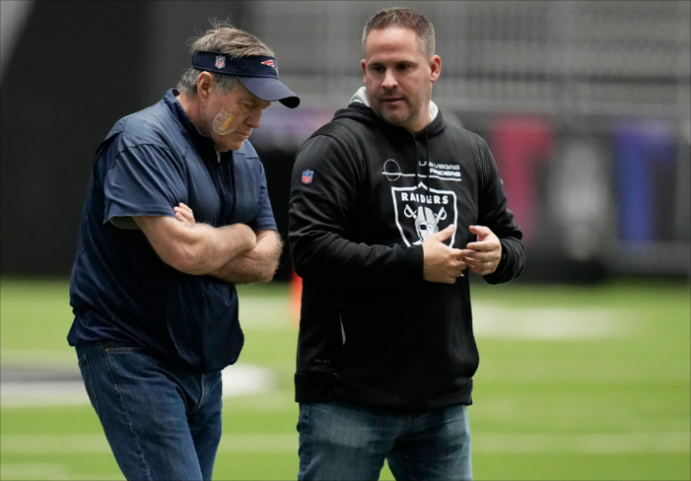 Raiders HC Josh McDaniels can't catch a break, thanks to David Carr