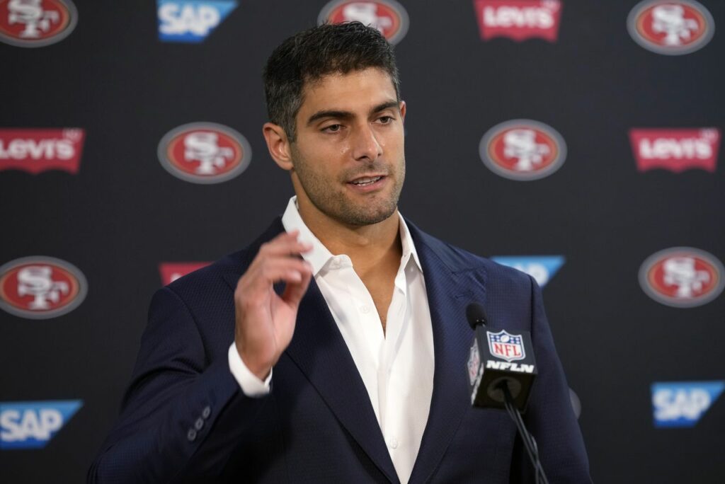 Las Vegas Raiders going after Jimmy Garoppolo