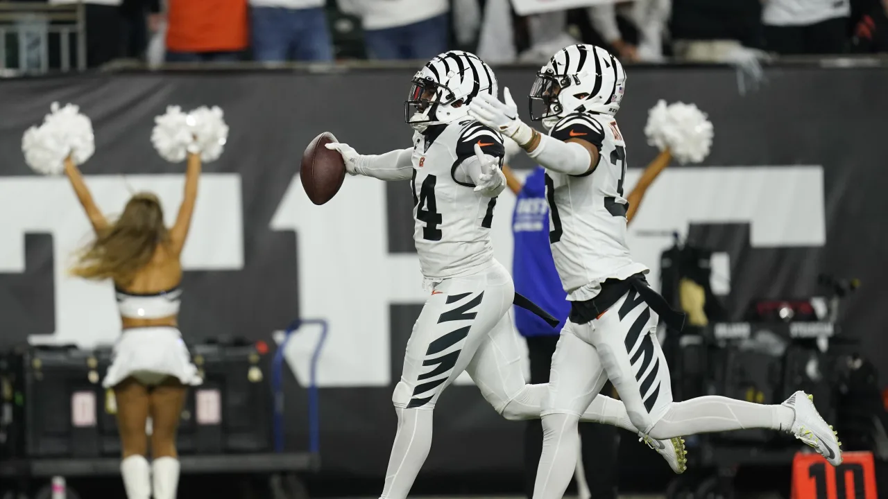 Las Vegas Raiders: 2021 makeover enough for weak secondary?