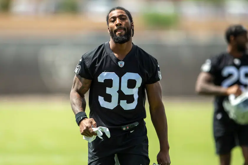 Raiders 2022 Training Camp: Nate Hobbs excelling heading into Year 2