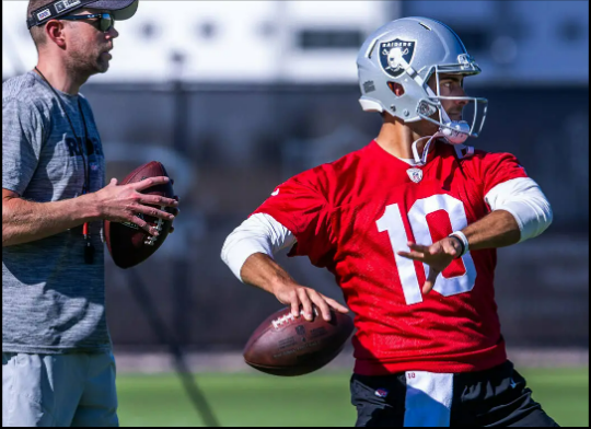 Raiders QB Jimmy Garoppolo