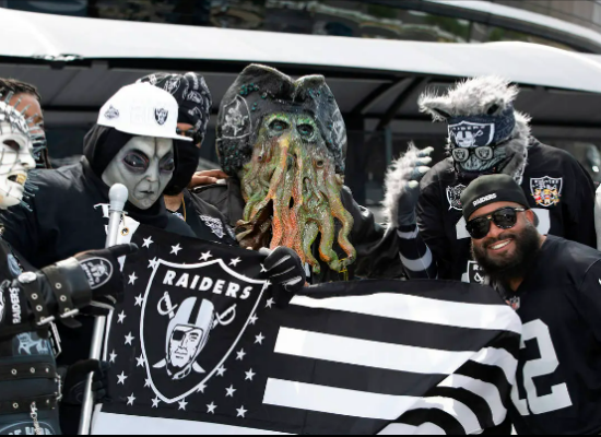 Las Vegas Raiders fans