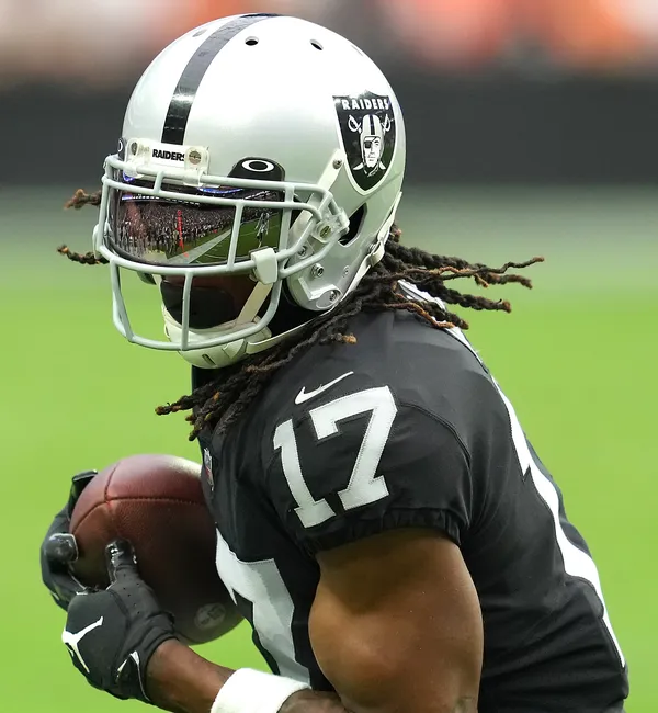 Raiders news: Davante Adams good bet for than 1,500 receiving