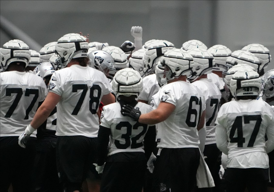Las Vegas Raiders Training Camp News: Jimmy Garoppolo, Darren Waller, Josh Jacobs