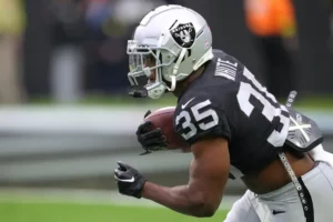 Training Camp: Raiders and Niners bring the intensity at joint practice