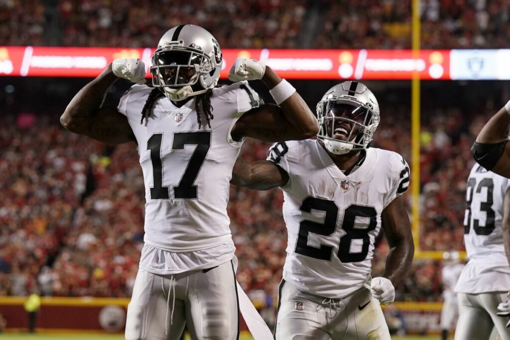 What What Would The Raiders Look Like Without Davante Adams or Josh Jacobs?