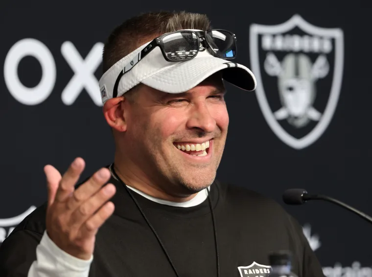Raiders remain undefeated in preseason under Josh McDaniels