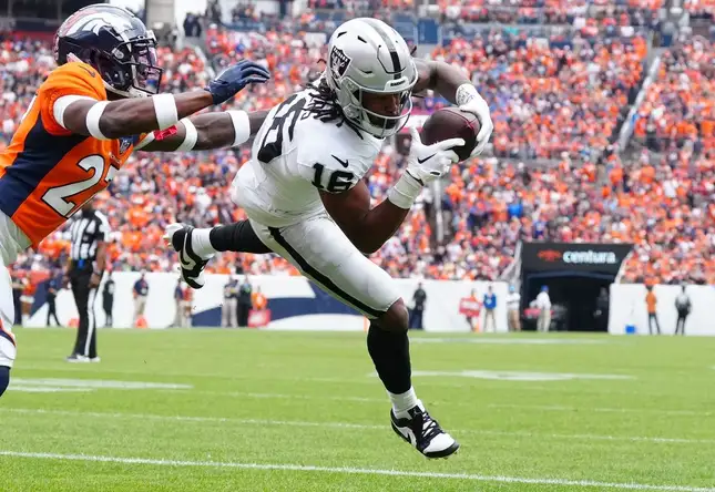 How Did Raiders' Jakobi Meyers Perform in Win vs. Broncos?