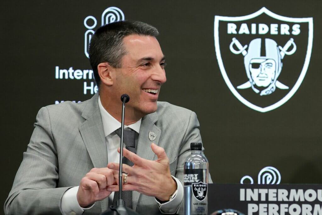 Raiders News: Tom Telesco, Antonio Pierce.