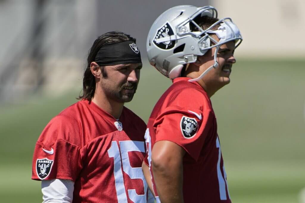 Las Vegas Raiders QB Aidan O'Connell, Gardner Minshew