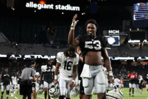 Las Vegas Raiders linebacker Amari Gainer