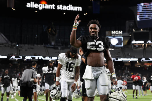 Las Vegas Raiders linebacker Amari Gainer