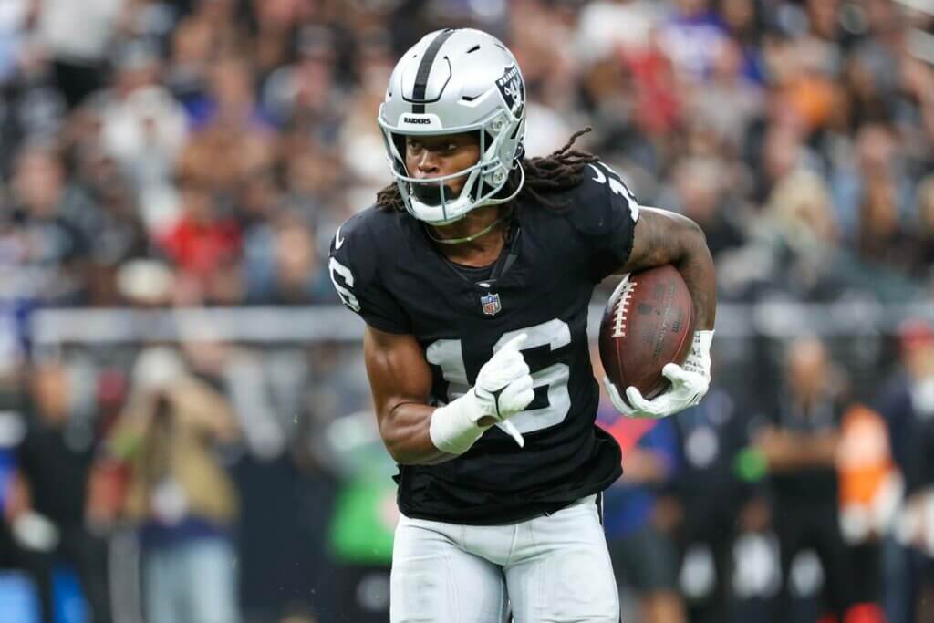 Las Vegas Raiders WR Jakobi Meyers, Geno Smith