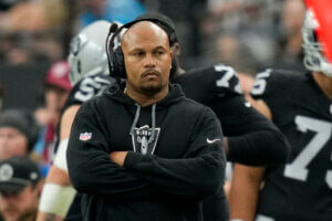 Las Vegas Raiders News: Antonio Pierce starts quarterback Desmond Ridder