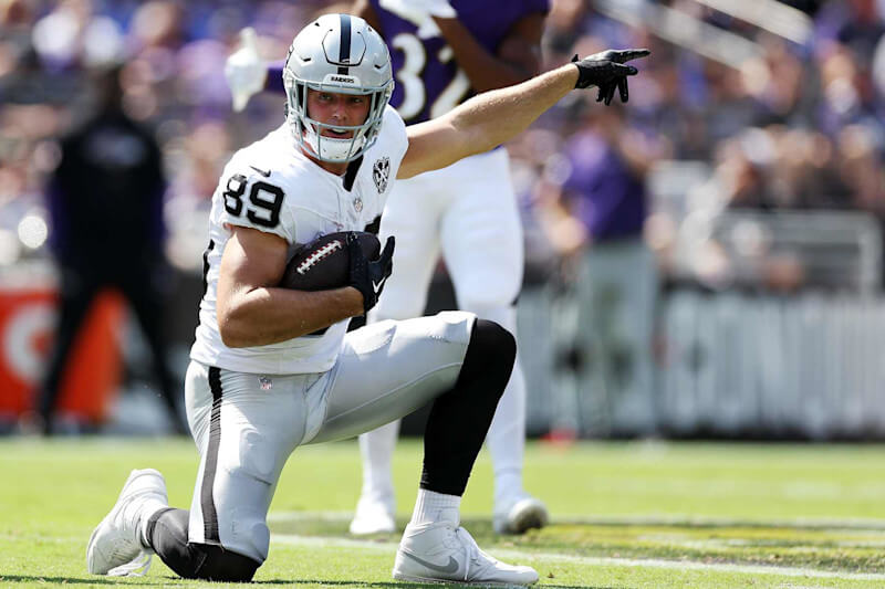 Las Vegas Raiders rookie Brock Bowers
