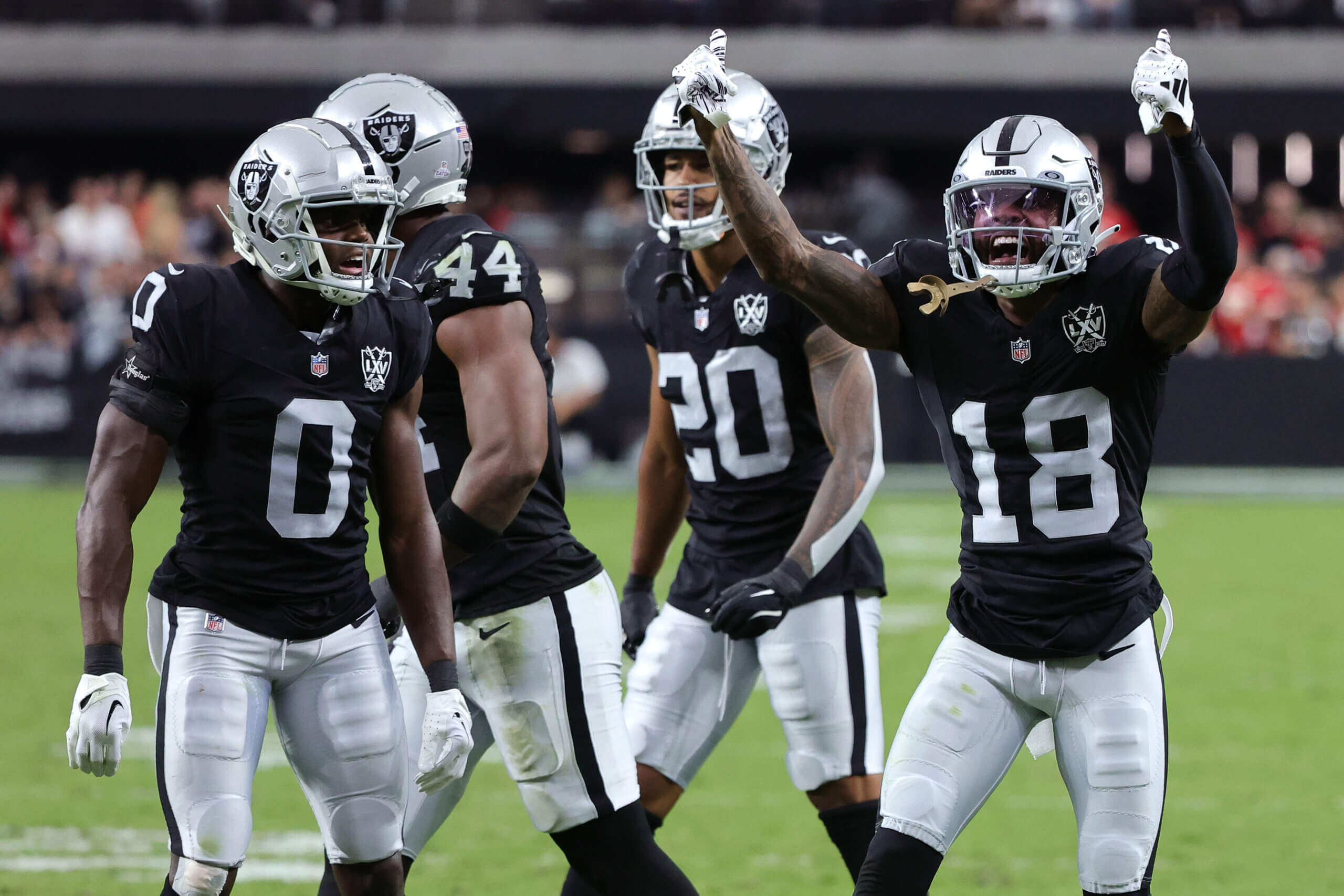 Las Vegas Raiders cornerback room: Jack Jones, Jakorian Bennett, Pete Carroll, Patrick Graham