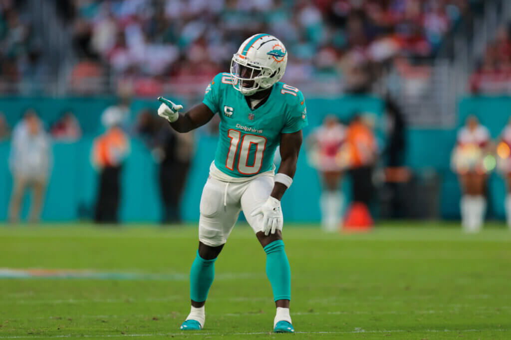 NFL insider links Tyreek Hill to Pete Carroll, Las Vegas Raiders