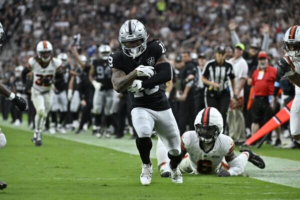 Las Vegas Raiders receiver DJ Turner