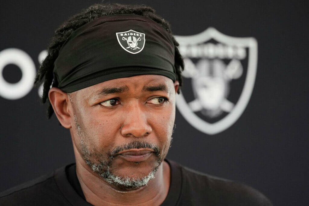 Las Vegas Raiders: Patrick Graham, Pete Carroll