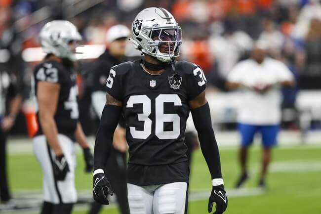 Raiders DB Kyu Blu Kelly