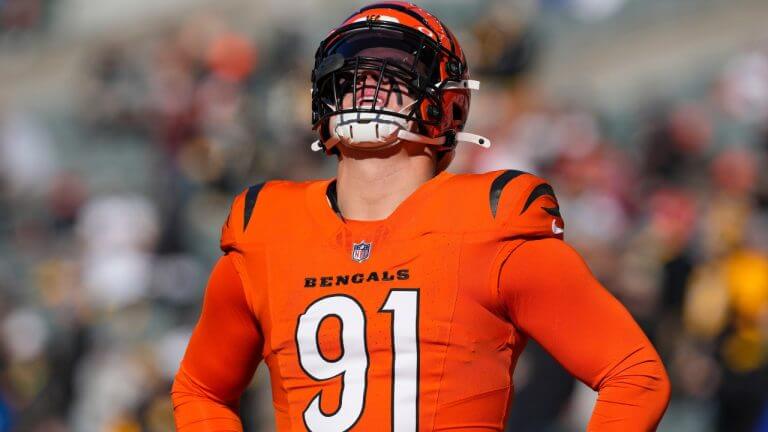 Raiders News: Trey Hendrickson, and more.
