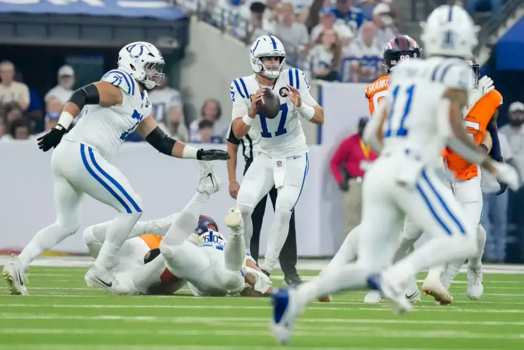 Raiders News: Daniel Jones, and more.