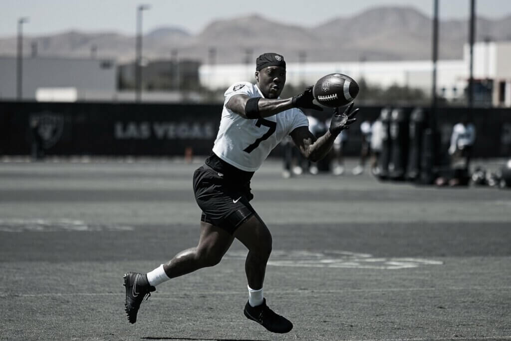 Raiders News: Quay Walker and more.